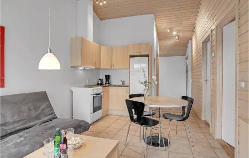 Kitchen, 2 Bedroom Lovely Home In Pandrup in Pandrup
