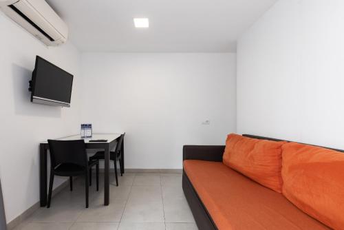 Rentalmar Aries Plus - image 9