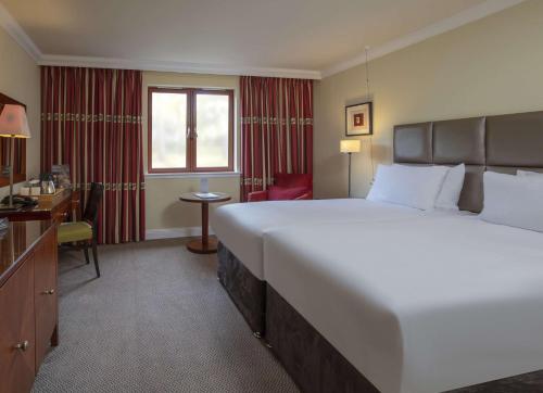 Glasgow Westerwood Spa & Golf Resort Room Type - Classic Accessible Twin Room