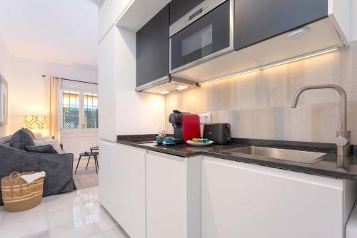 One-Bedroom Apartment image 10