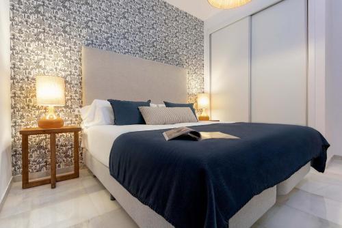 One-Bedroom Apartment image 5