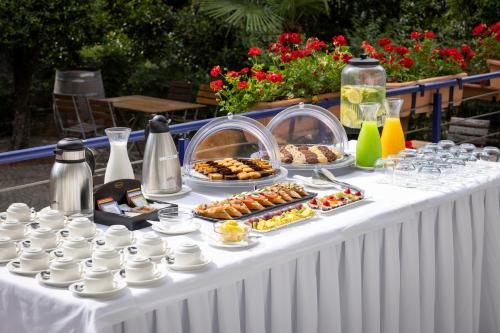 Rogner Hotel Tirana - image 5