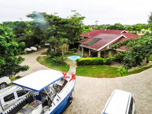 Aed, Dumehlezi Self Catering in Mbazwana