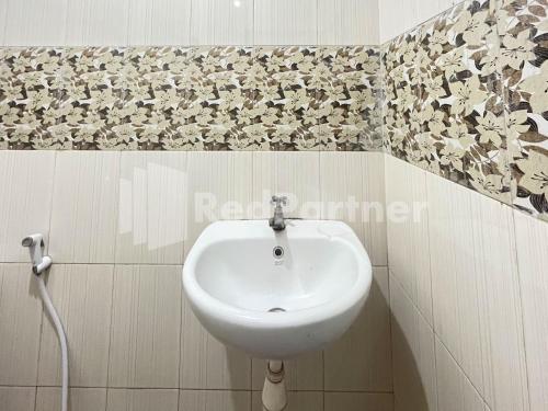 Villa A2 Trawas RedPartner - 화장실