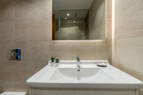 GuestReady - Deluxe Waterfront View in the Marina, Dubai (Foto 8)