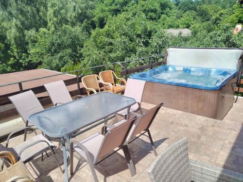 Kalina i Sokol spa in Momin Prohod