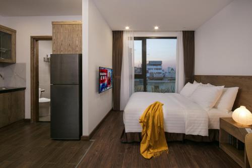 Executive Deluxe Studio with Bathtub and Kitchen room in The Bloom Pham Viet Chanh - Modern Living Space in Saigon - An Exquisite Japanese Corner