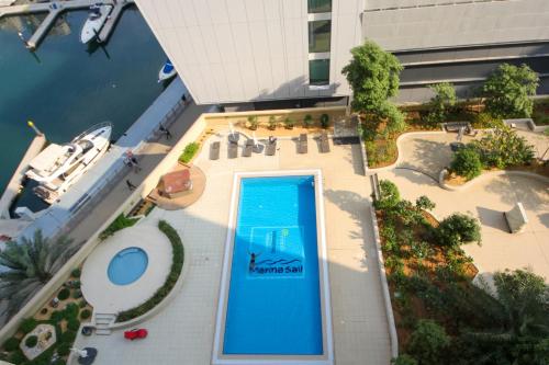 Stunning Marina view apartment In Marina sail tower by Truebleu vacation homes, Dubaj (zdjęcie 8)