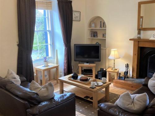 Kirkside Cottage Kirkside Cottage