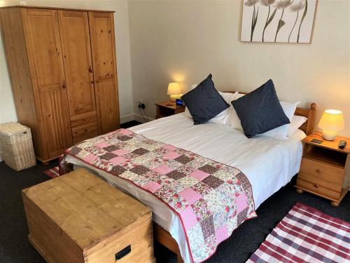 Kirkside Cottage Kirkside Cottage