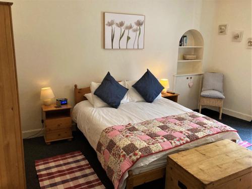 Kirkside Cottage Kirkside Cottage