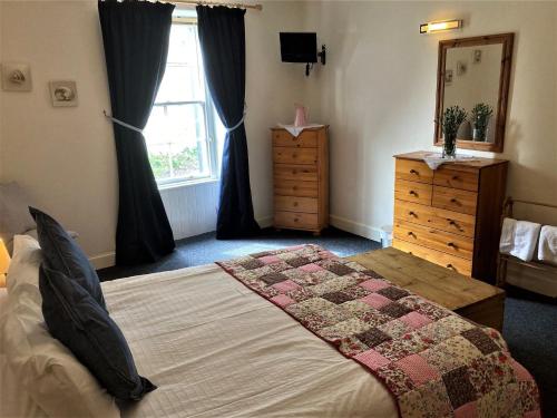 Kirkside Cottage Kirkside Cottage