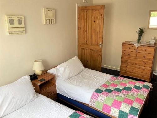 Kirkside Cottage Kirkside Cottage