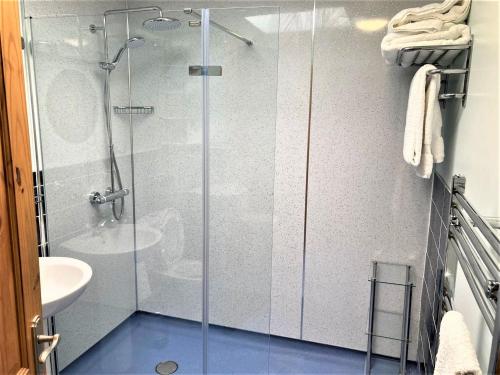 Kirkside Cottage Kirkside Cottage