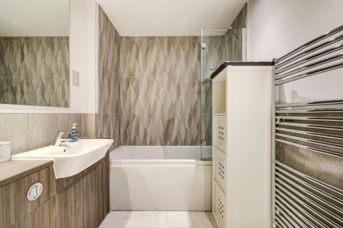 Picture of Guestready - Amazing Apartment With A Castle View