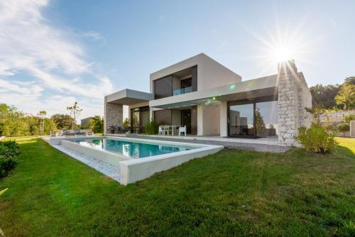 Villa Adoral for 6 people near Labin-Rabac - modern villa with heated swimming pool - Location, gîte - Labin