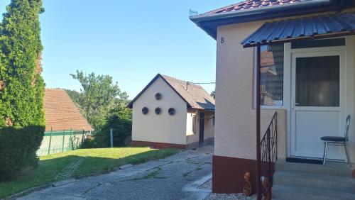 Moricz Vendeghaz in Sarospatak