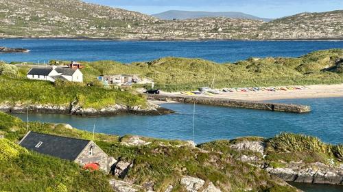 Beach, Kenmare Deer Park Lodge in Knockduragh