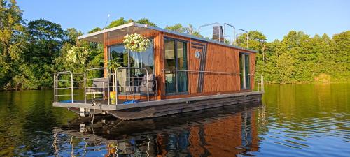 Svencele Boats laivai-namai kuriems nereikia laivavedžio teisių (Svencele Boats laivai-namai kuriems nereikia laivavedzio teisiu) in 普列庫萊