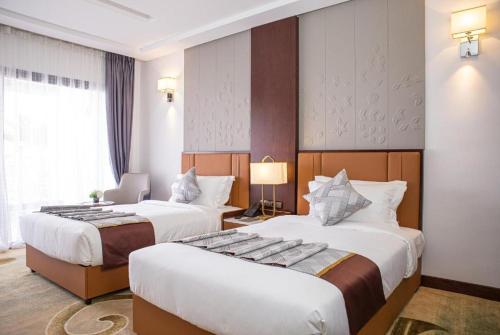 Waves Aqua Hotel Room Type - Deluxe Twin Room