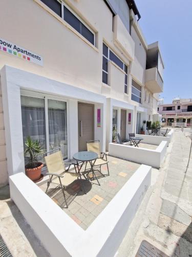 Rainbow Apartments 4