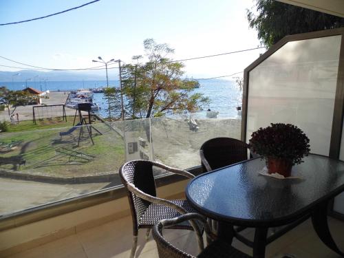  Filippos Apartments, Unterkunft in Amarinthos