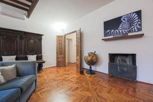 Canto dei Ciompi 4bdr - image 6