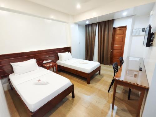 2 twin beds