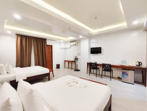 2 double beds