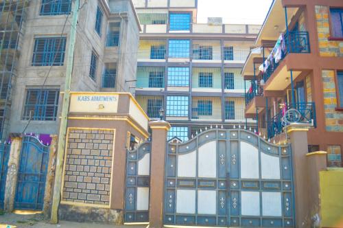 Angie's staycation 1br apt Milimani- Fast internet, secure parking, Free netflix in Kisumu
