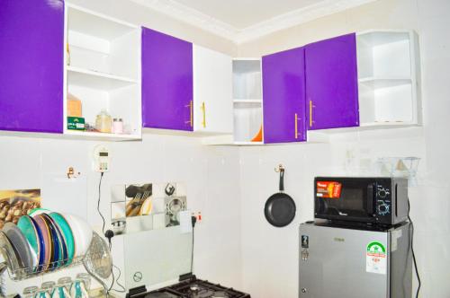 Angie's staycation 1br apt Milimani- Fast internet, secure parking, Free netflix in Kisumu
