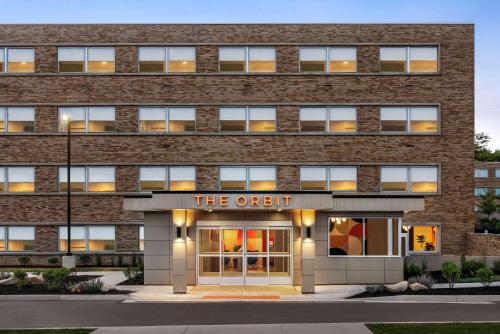 The Orbit Hotel Trademark Collection by Wyndham - image 12