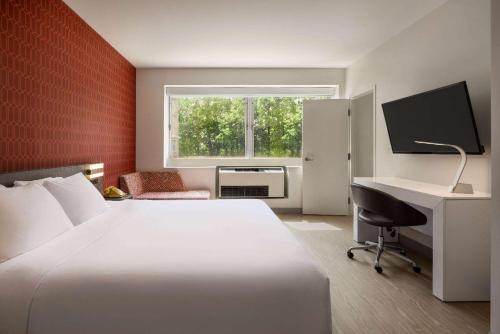 The Orbit Hotel Trademark Collection by Wyndham - main image