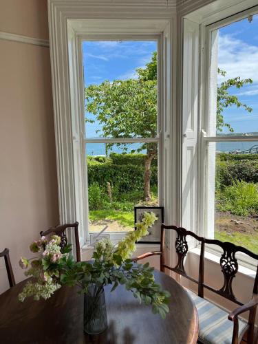 Lynwood house in โคฟ