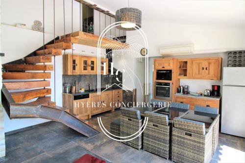 Four-Bedroom Holiday Home image 7