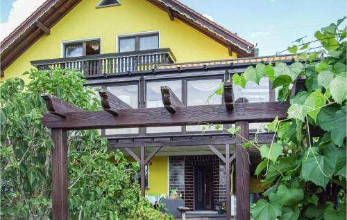 . 2 Bedroom Amazing Apartment In Wasungen