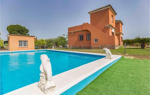 . Beautiful Home In Arahal With Wifi
