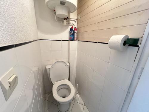 Apartment with Terrace image 10