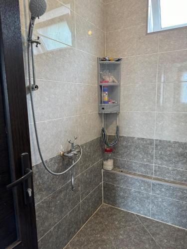 Oğuz rayon,Baş Daşağıl kəndi