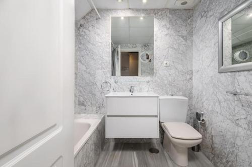 Studio with private parking & walk to beach RDR404, Marbella (zdjęcie 10)