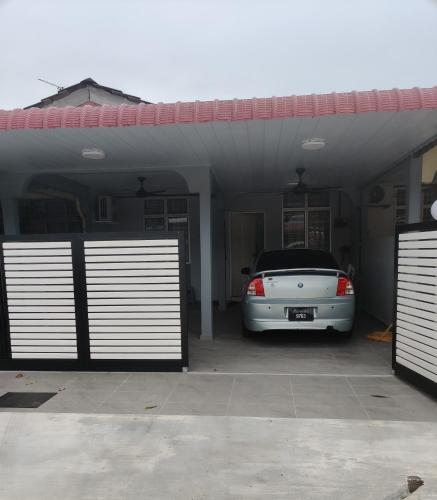 De Raisha Homestay in Penaga