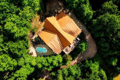 Enclave - 5 Suites - Private Outdoor Pool - Arcade - Fire Table - Outdoor Kitchen - Hot Tub, Pigeon Forge (photo 7)