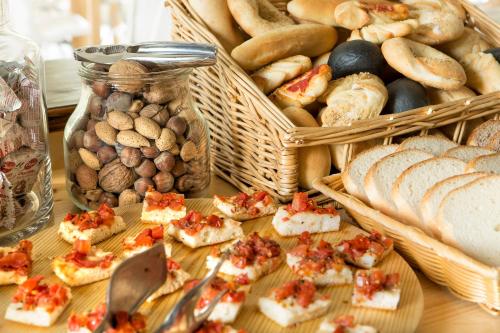 Eurogarden Hotel - image 11