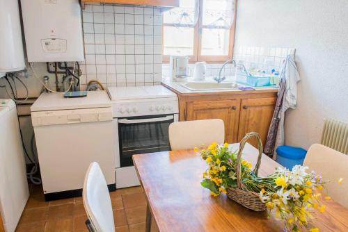 Gîtes de france 4 personnes au fau de peyre