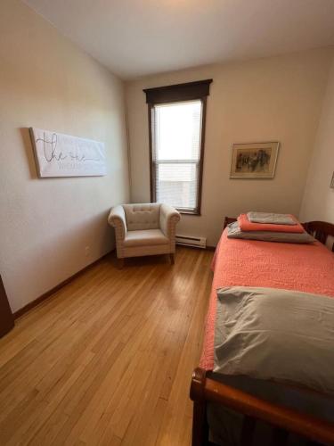 196 Stylish-Centrally Located-Home Away From Home in Fargo, USA