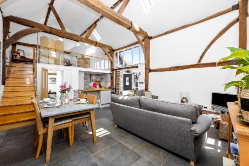 Удобства, The Barn at Stoaches by Huluki Sussex Stays in Danehill