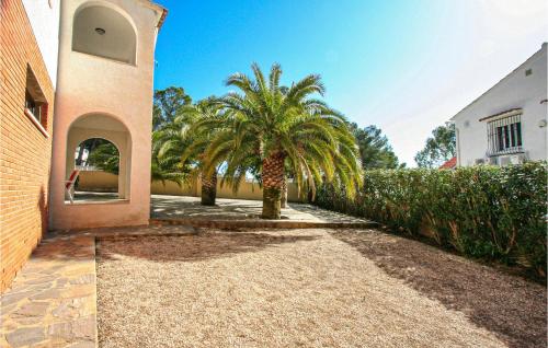 Amazing home in Calp w/ WiFi and 3 Bedrooms - image 7
