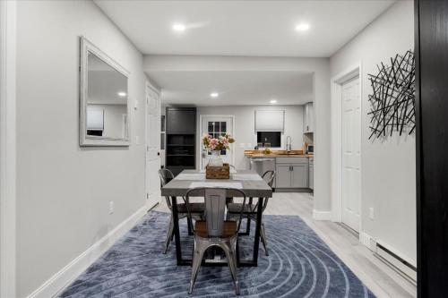 Park Slice of Heaven - Sleeps 9 in Sylvan Beach, USA