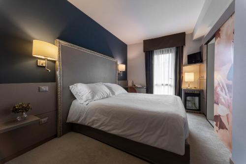 2 twin beds