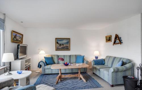  Amazing Home In Storvorde With Wifi in Storvorde